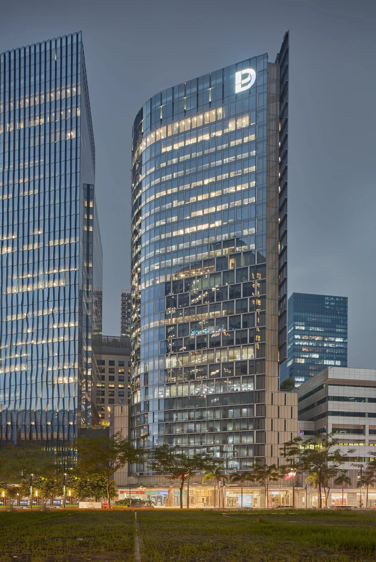 IMG_9060 World Plaza architectural photo by Artem Levy