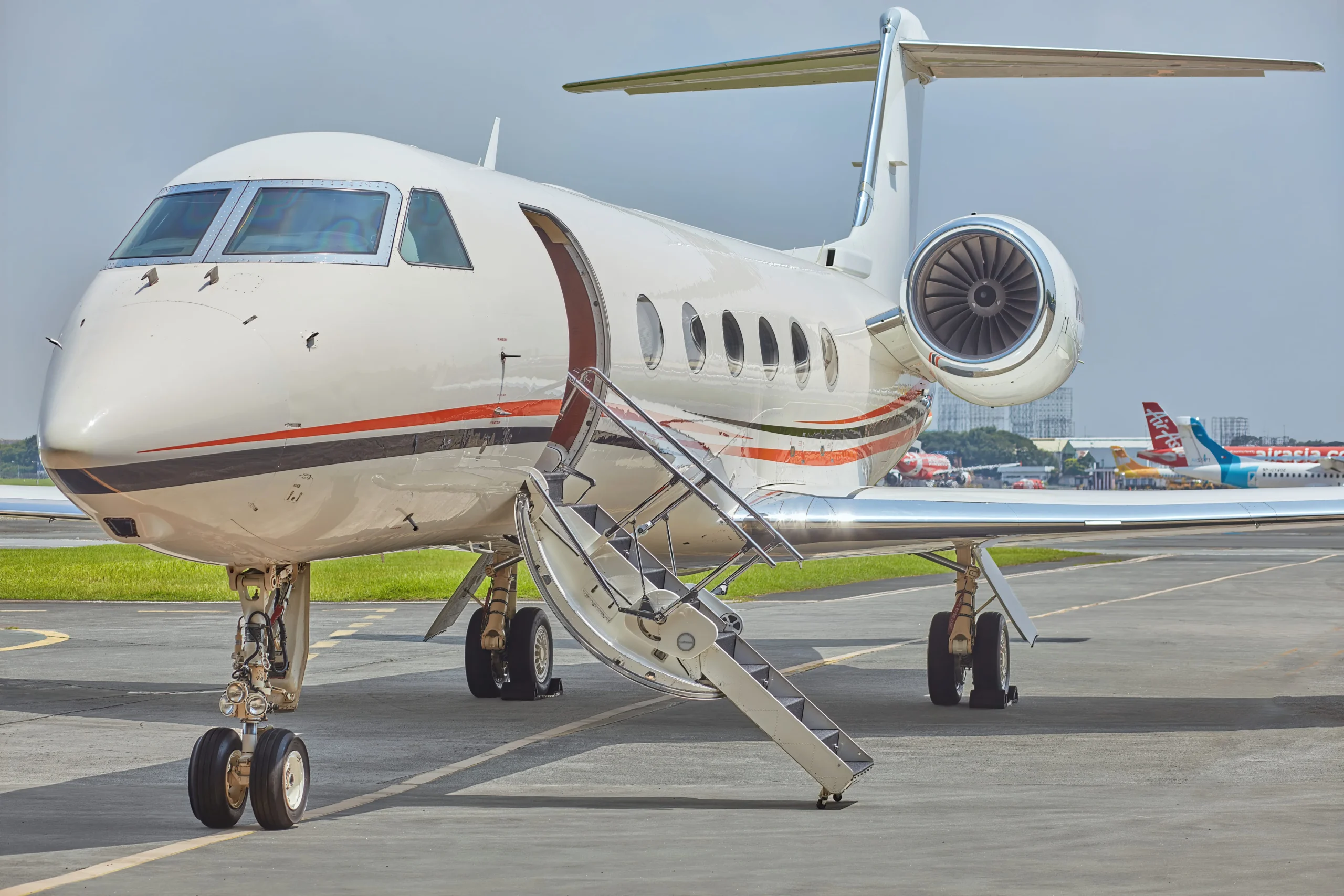 2010 GULFSTREAM Exterior shot by Artem Levy
