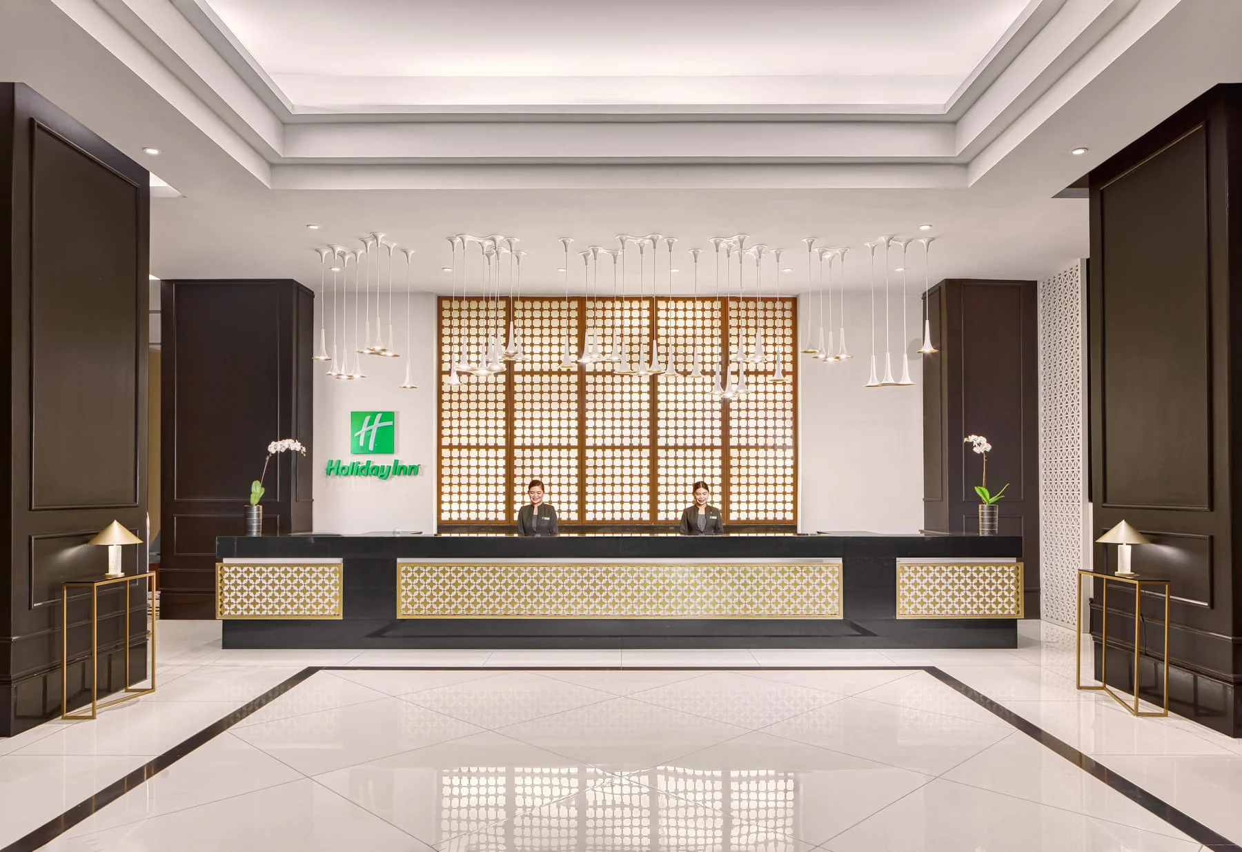 IMG_0316 Holiday Inn Galleria Manila Renovated Lobby photo by Artem Levy from Vipixel Productions